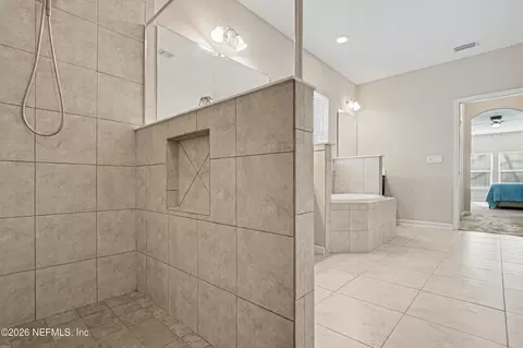 Bath - 179 Greenview Ln, Saint Augustine, FL 32092 photo 2 of 4