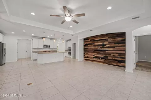 Living - 179 Greenview Ln, Saint Augustine, FL 32092 photo 3 of 5