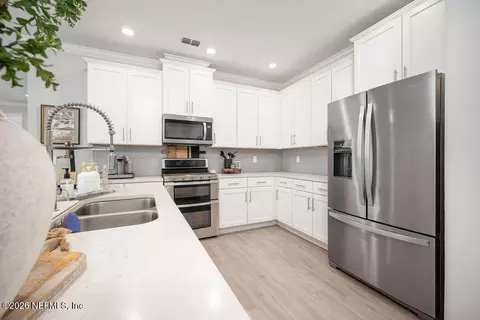 Kitchen - 243 Greenway Ln, Saint Augustine, FL 32092 photo 2 of 3