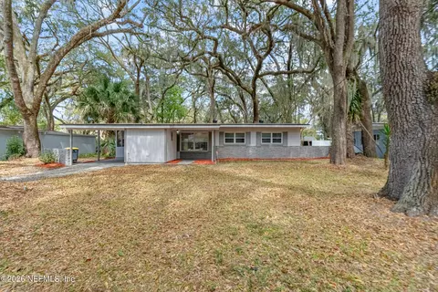 5501 Keystone Dr S, Jacksonville, FL 32207