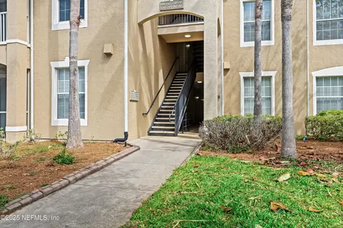 7801 Point Meadows Dr #6104, Jacksonville, FL 32256