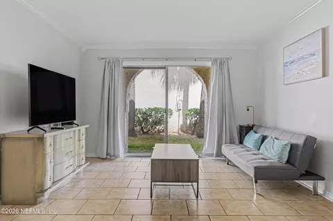 7341 El Ocho Rd #1, Jacksonville, FL 32216
