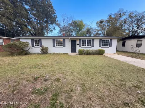 2225 Green Oak Dr, Jacksonville, FL 32211