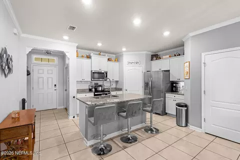 Kitchen - 98 Oarsman Crossing Dr, Saint Augustine, FL 32095 photo 3 of 6