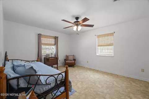 Bedroom - 986 State Road 20, Interlachen, FL 32148 photo 2 of 3