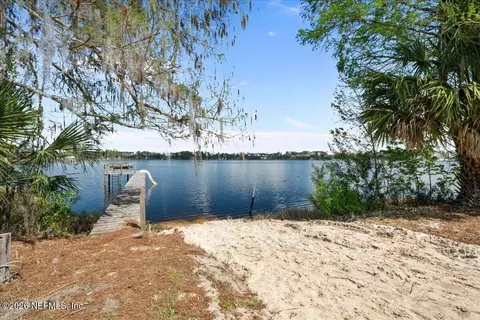 View/Area - 986 State Road 20, Interlachen, FL 32148 photo 3 of 12