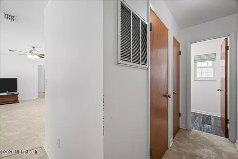 Entry Way - 986 State Road 20, Interlachen, FL 32148 photo 2 of 2
