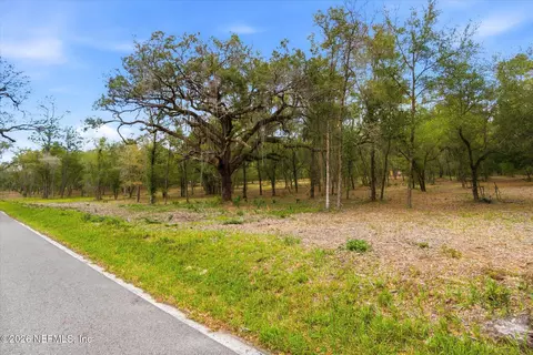 654 Old Welaka Rd, Welaka, FL 32193
