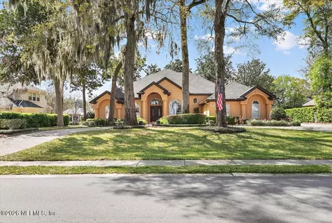 744 Shipwatch Dr E, Jacksonville, FL 32225