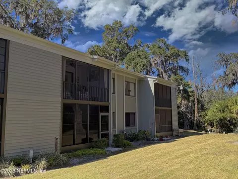 306 Palm Coast Pkwy NE #203, Palm Coast, FL 32137