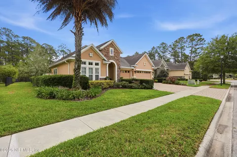 3747 Burnt Pine Dr, Jacksonville, FL 32224