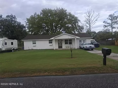 906 Jacqueline Cir, Macclenny, FL 32063