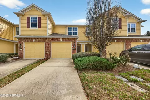 6840 Roundleaf Dr, Jacksonville, FL 32258