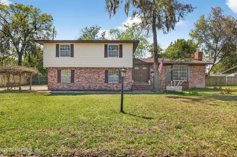 2750 Cedarcrest Dr, Orange Park, FL 32073