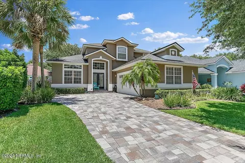 2884 St Maarten Ct, Jacksonville Beach, FL 32250