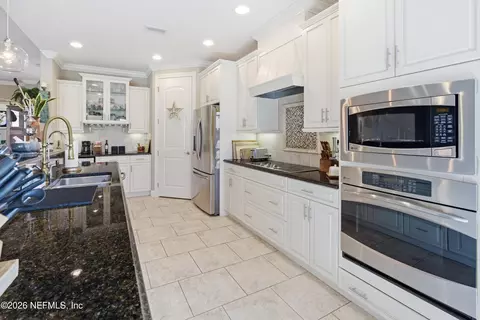 Kitchen - 367 Mission Trace Dr, Saint Augustine, FL 32084 photo 4 of 5
