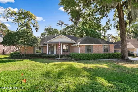 4531 Beacon Dr W, Jacksonville, FL 32225