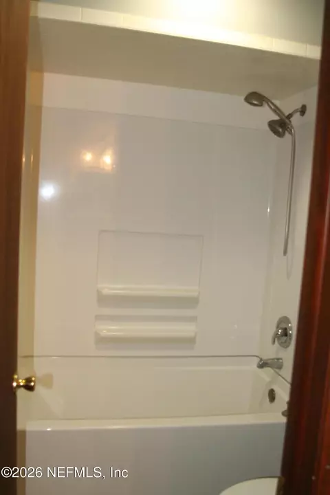 Bath - 43535 Freedom Dr, Callahan, FL 32011 photo 3 of 5