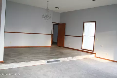 Living - 43535 Freedom Dr, Callahan, FL 32011 photo 5 of 6