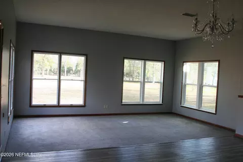 Living - 43535 Freedom Dr, Callahan, FL 32011 photo 6 of 6