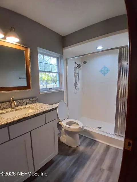 Bath - 43535 Freedom Dr, Callahan, FL 32011 photo 4 of 5