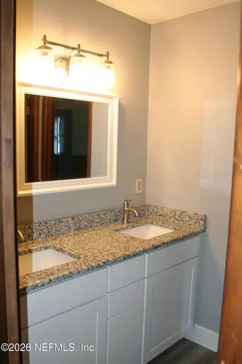 Bath - 43535 Freedom Dr, Callahan, FL 32011 photo 2 of 5