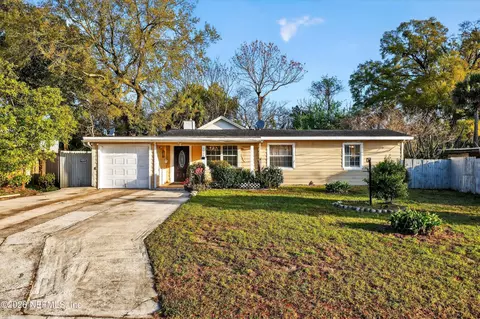 5933 Green Hill Ln, Jacksonville, FL 32211