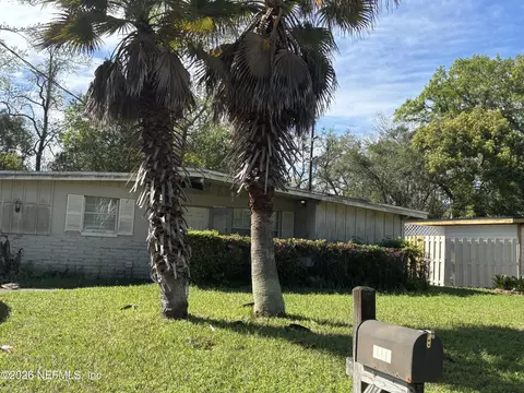 6928 Arques Rd, Jacksonville, FL 32205