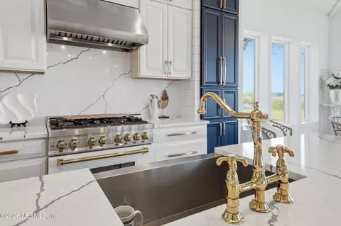 Kitchen - 2406 Shore Dr, Saint Augustine, FL 32086 photo 5 of 9