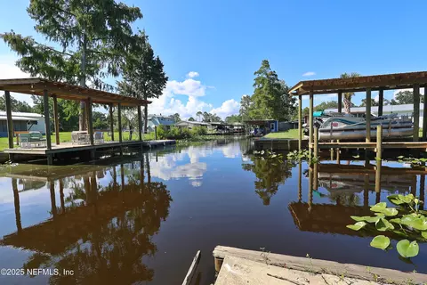 138 Edgewater Rd, Satsuma, FL 32189