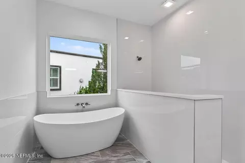 Bath - 125 Spoonbill Point Ct, Saint Augustine, FL 32080 photo 8 of 13