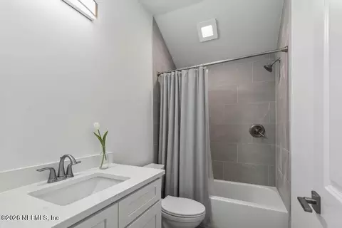Bath - 125 Spoonbill Point Ct, Saint Augustine, FL 32080 photo 12 of 13
