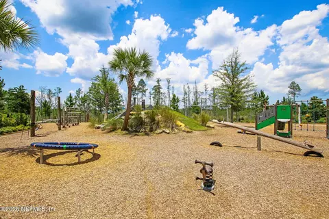 View/Area - 226 Tower Ct, Saint Augustine, FL 32092 photo 7 of 12