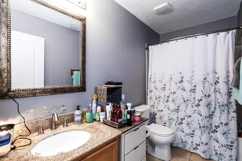 Bath - 76100 Deerwood Dr, Yulee, FL 32097 photo 4 of 4