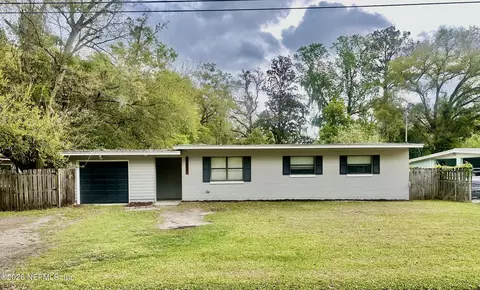 2917 Parr Ct W, Jacksonville, FL 32216