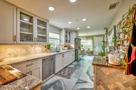 Kitchen - 13380 Eynon Dr, Jacksonville, FL 32258 photo 1 of 5