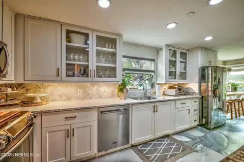 Kitchen - 13380 Eynon Dr, Jacksonville, FL 32258 photo 2 of 5