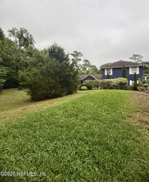 Exterior - 13380 Eynon Dr, Jacksonville, FL 32258 photo 4 of 15