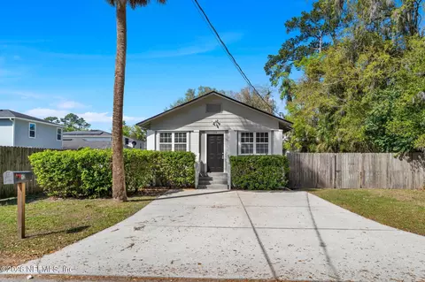 126 Bowlan St S, Jacksonville, FL 32216
