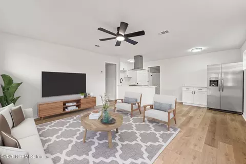 Living - 87 Josiah St, Saint Augustine, FL 32084 photo 2 of 3