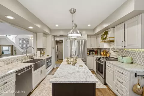 2338 Glenfinnan Dr, Orange Park, FL 32073