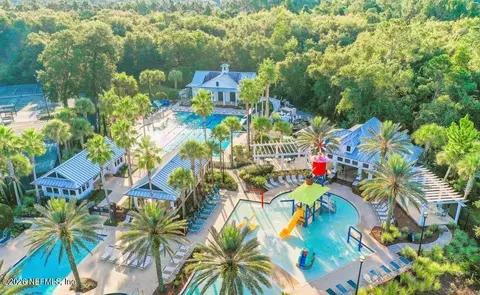 612 Yellow Oaks Ln, Orange Park, FL 32065