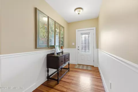 Entry Way - 17 Sylvan Dr, Saint Augustine, FL 32084 photo 3 of 4