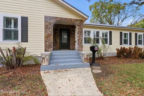 Exterior - 17 Sylvan Dr, Saint Augustine, FL 32084 photo 10 of 14