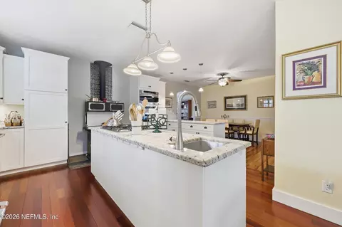 Kitchen - 17 Sylvan Dr, Saint Augustine, FL 32084 photo 6 of 7