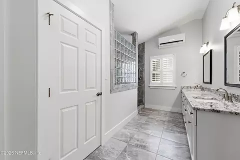 Bath - 17 Sylvan Dr, Saint Augustine, FL 32084 photo 4 of 8