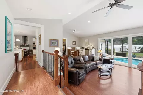 Entry Way - 17 Sylvan Dr, Saint Augustine, FL 32084 photo 2 of 4