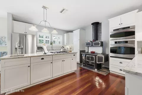 Kitchen - 17 Sylvan Dr, Saint Augustine, FL 32084 photo 1 of 7