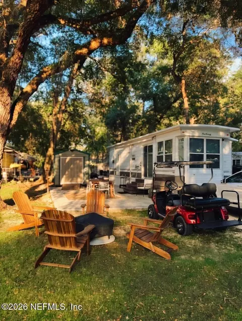 25321 NE 141st St, Fort Mc Coy, FL 32134