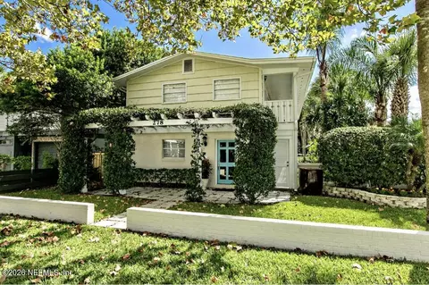 278 1st St, Atlantic Beach, FL 32233